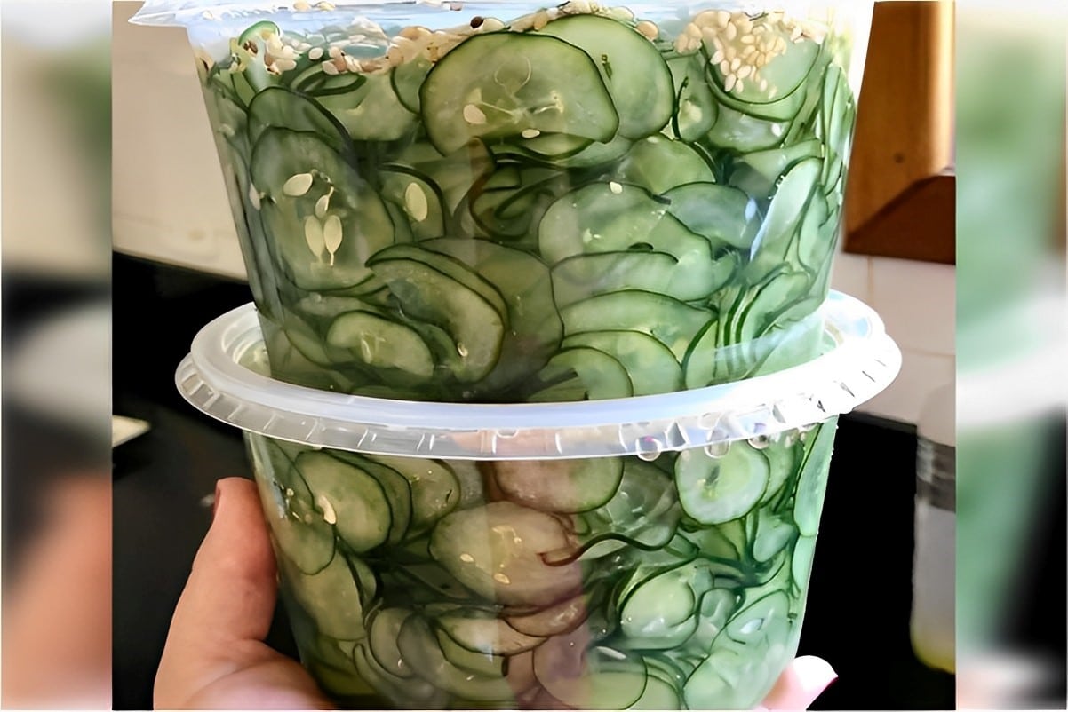 Salada de pepino japonês diferente e fácil de fazer para acompanhar seu almoço ou jantar