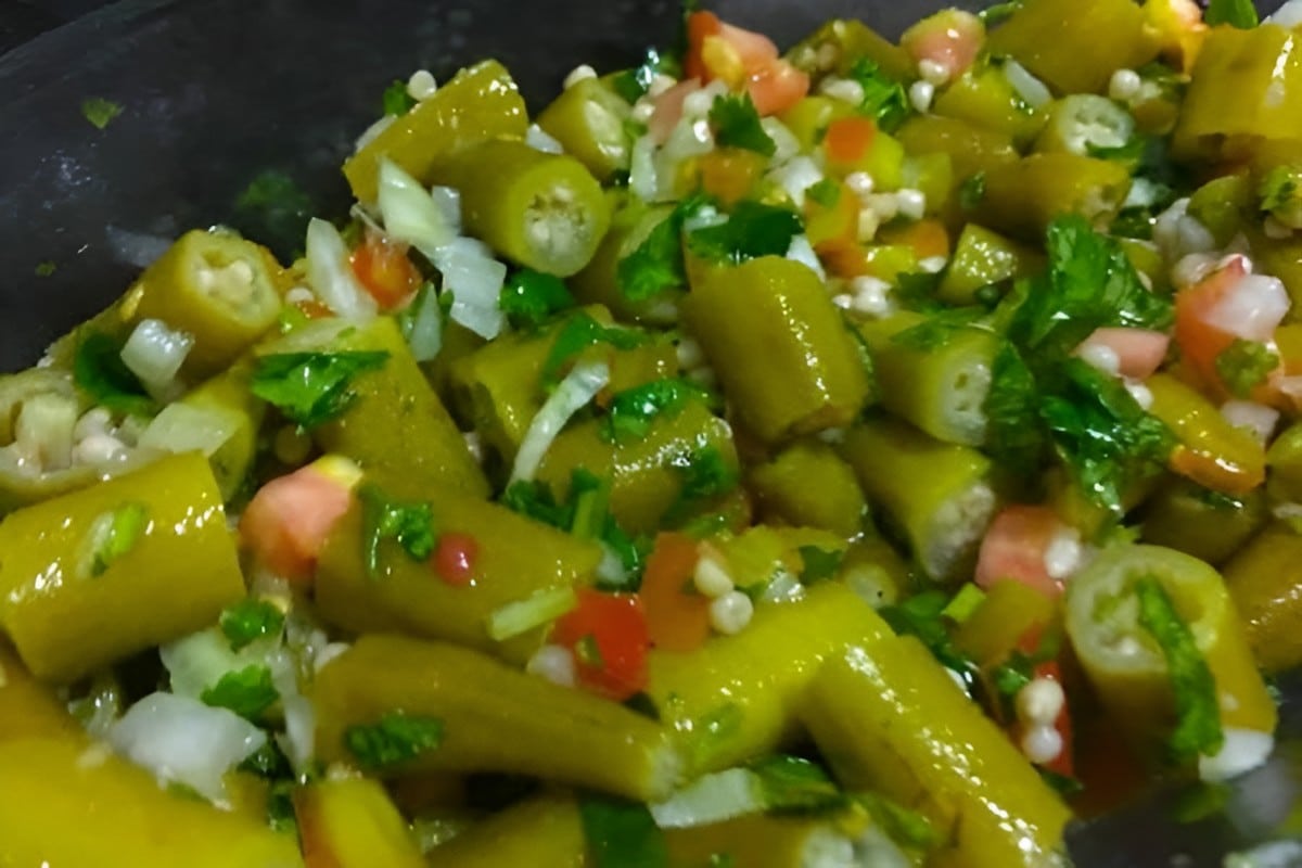 Salada de quiabo fácil e deliciosa para começar sua semana mais leve