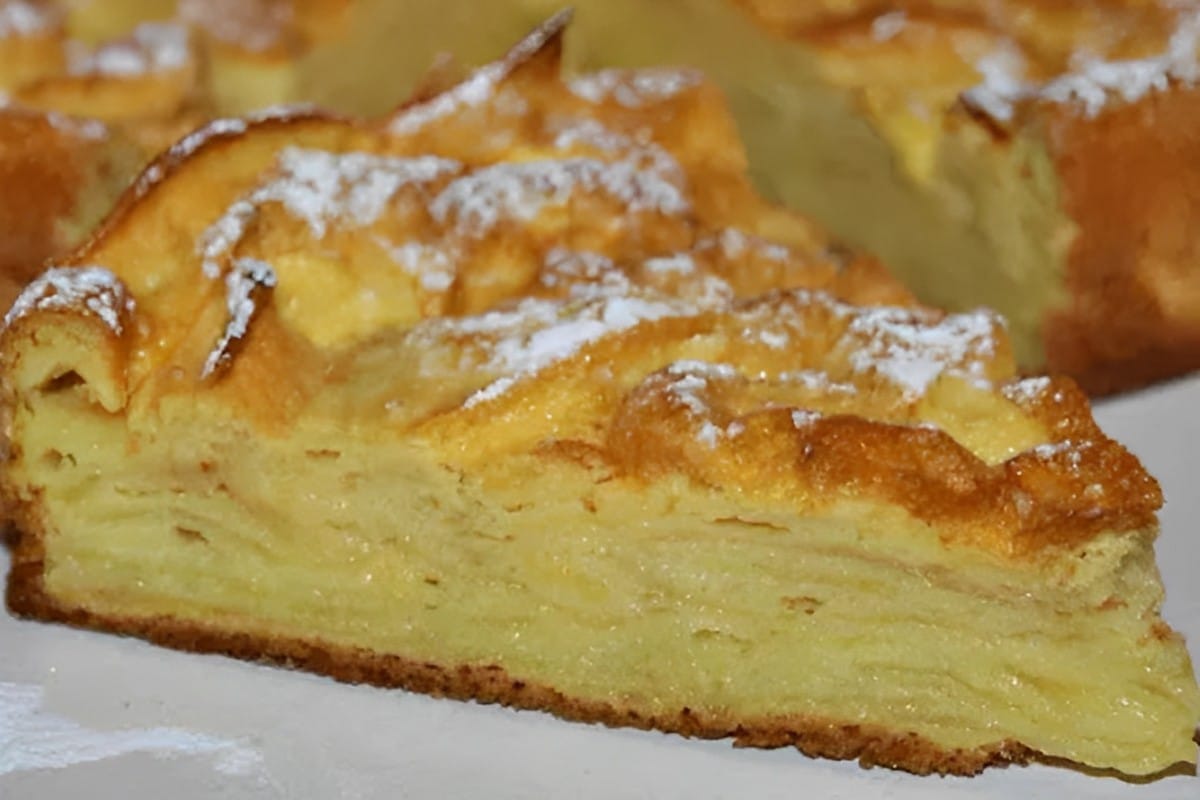 Torta de maçã cremosa tem uma massa deliciosa e o recheio parece um pudim nota 10