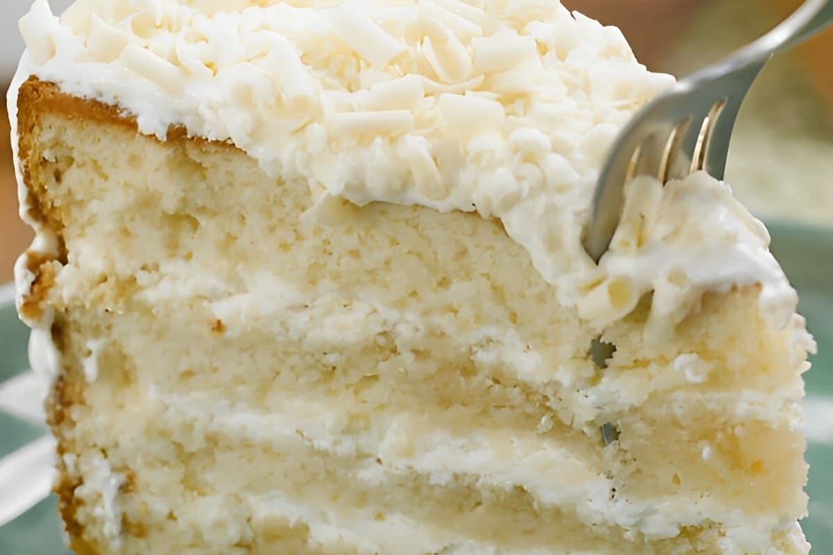Bolo de leite ninho recheado receita de uma confeiteira famosa