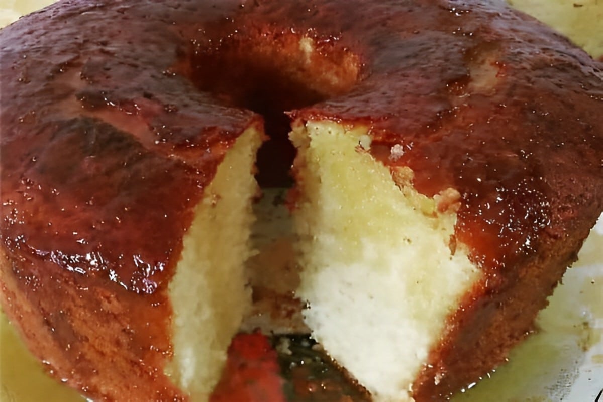 Bolo de laranja com calda fica molhadinho fácil e prático perfeito para seu café ou lanche