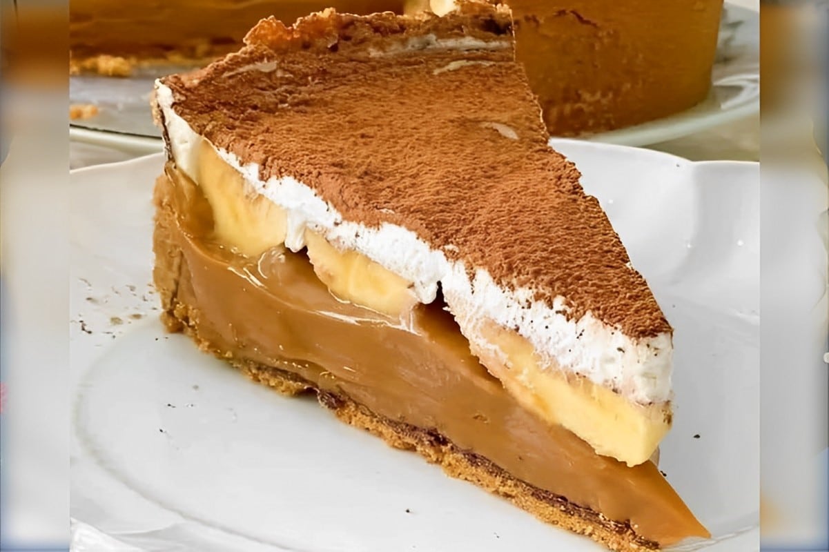 Torta banoffee perfeita uma torta de banana com doce de leite que conquistou o país