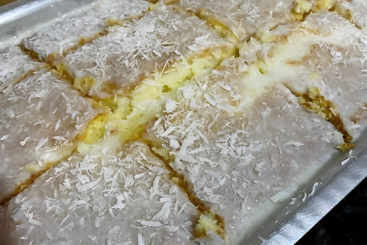 Bolo de coco gelado delicioso e muito fácil de fazer prepare hoje mesmo para seu lanche