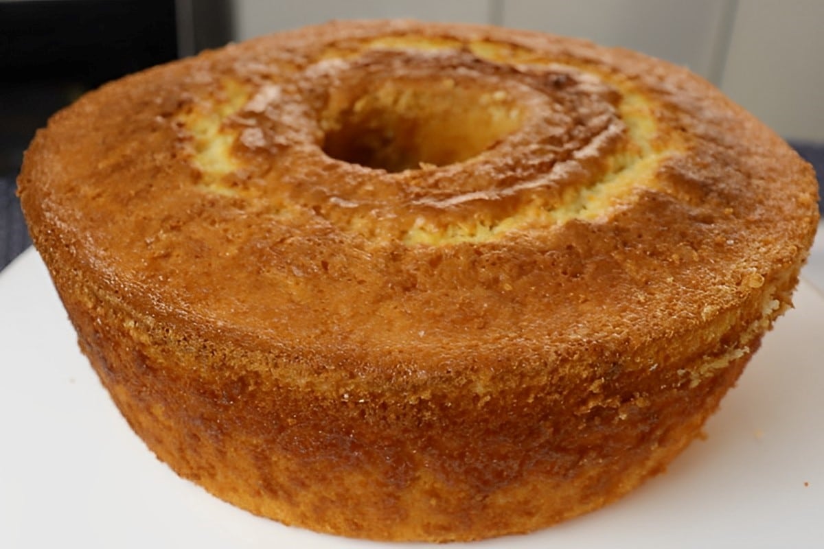 Bolo de creme de leite da vovó um bolinho prático e delicioso para seu café