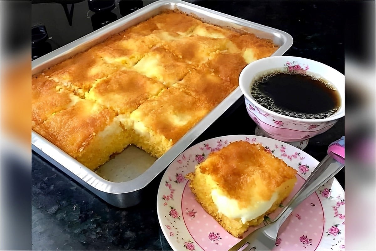 Receita de bolo de milho com flocão perfeito para comer acompanhado de café ou chá