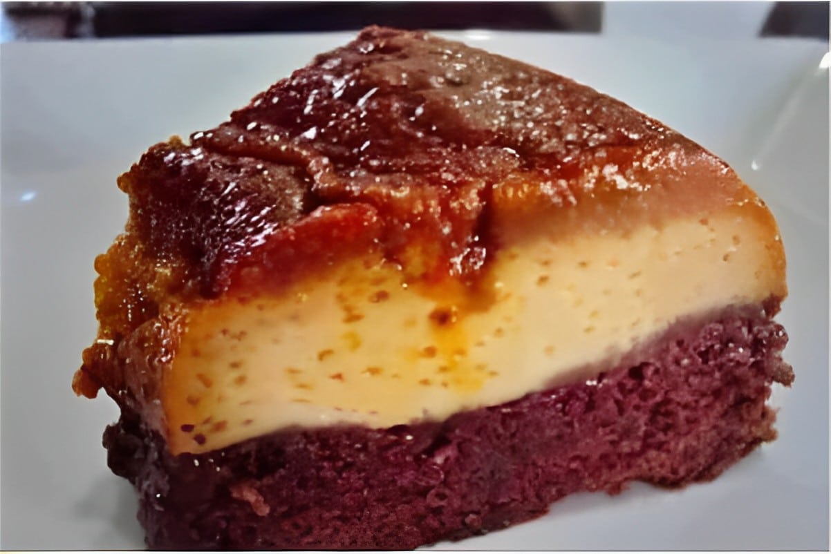 Bolo pudim de leite condensado com chocolate as crianças vão adorar essa novidade