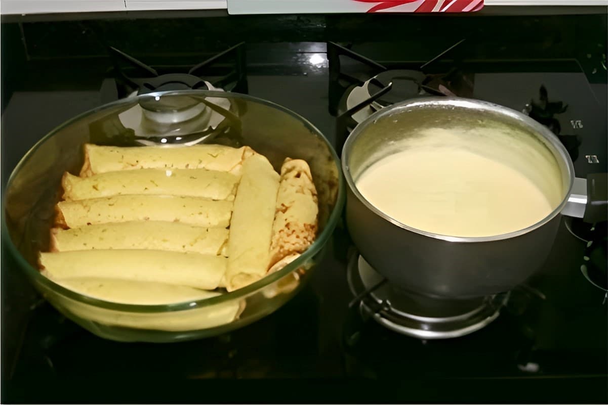 Panqueca de frango com molho branco receita de restaurante para fazer em casa