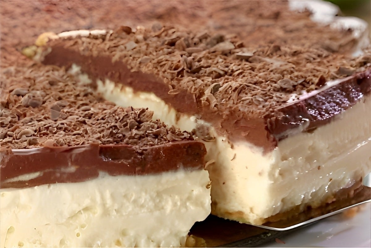 Torta de limão com chocolate uma sobremesa fácil e saborosa para qualquer dia da semana