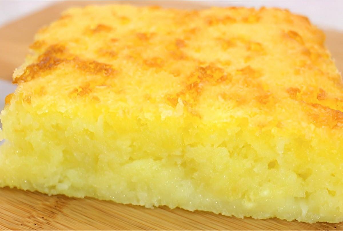 Bolo de aipim ou mané pelado um bolo feito no liquidificador simples prático e delicioso
