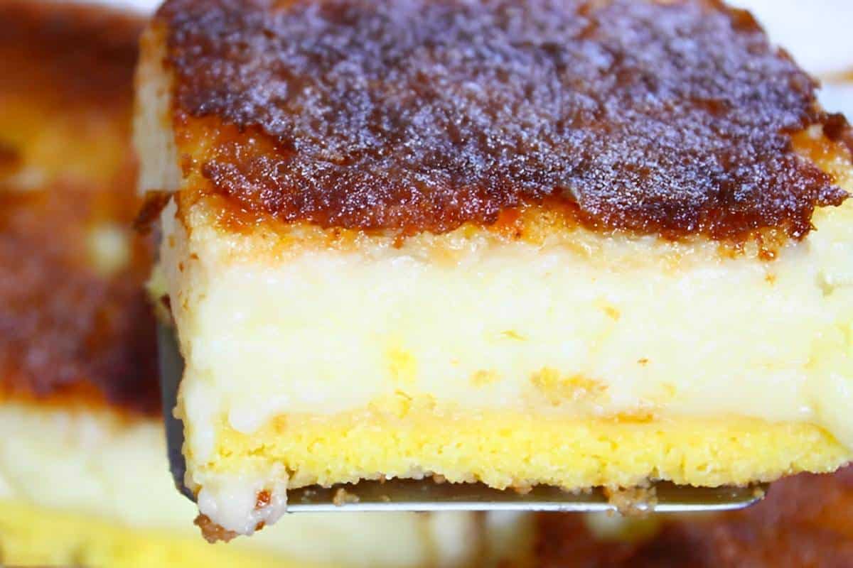 Bolo de fubá cremoso uma delícia para acompanhar seu café ou chá