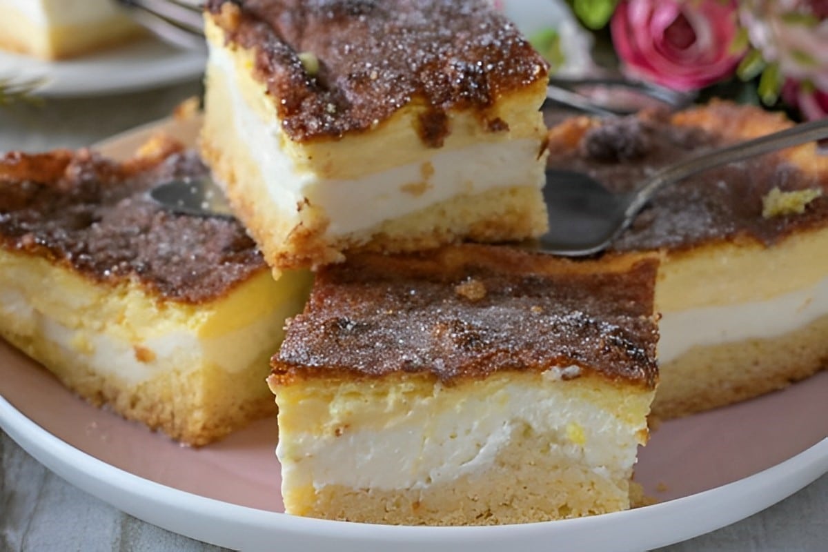 Bolo de milho com queijo um bolo cremoso fácil e delicioso para o lanche ou café
