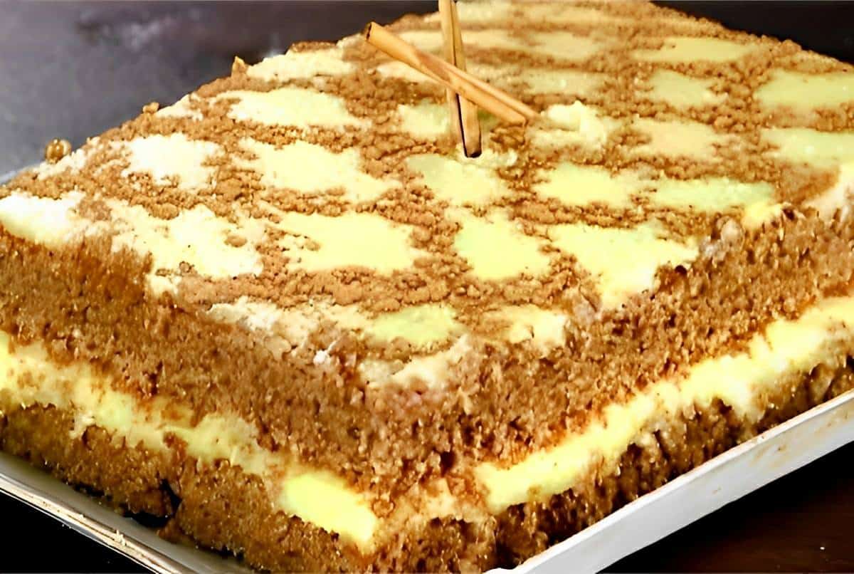 Bolo indiano de padaria com canela e creme de leite condensado peguei receita com um padeiro