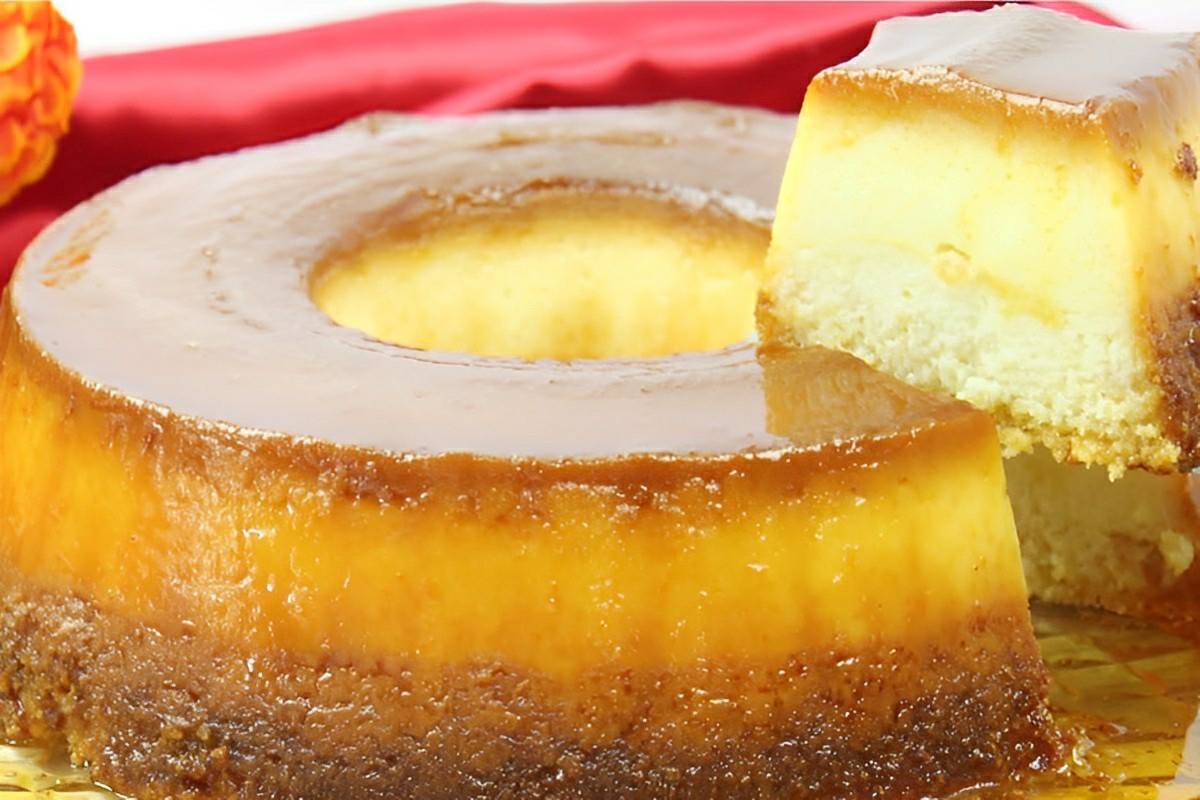 Bolo queijadinha ou queijadinha de forma uma delícia para comer em pedaços
