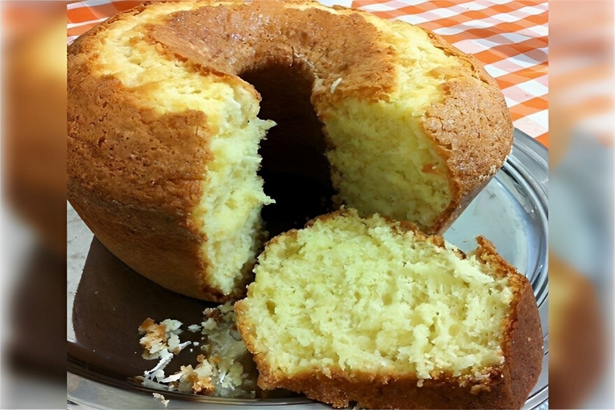 Bolo simples da vovó um bolo fofinho perfeito para acompanhar um café quentinho