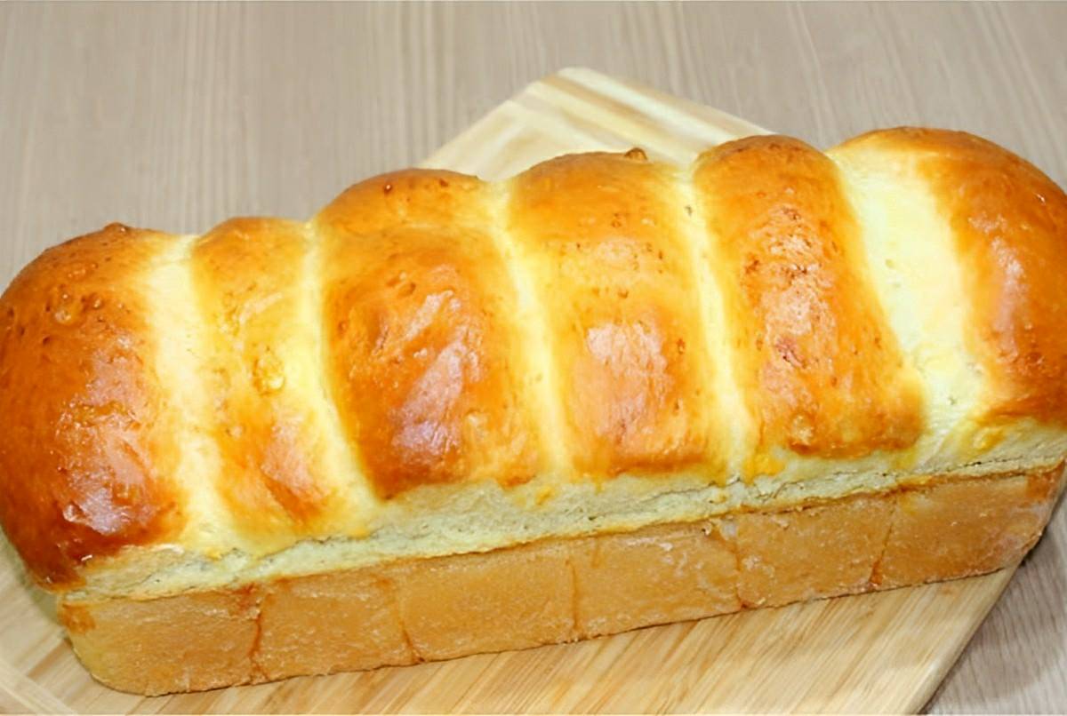 Pão de creme de leite fofinho e macio perfeito para o seu café da manhã ou lanche da tarde