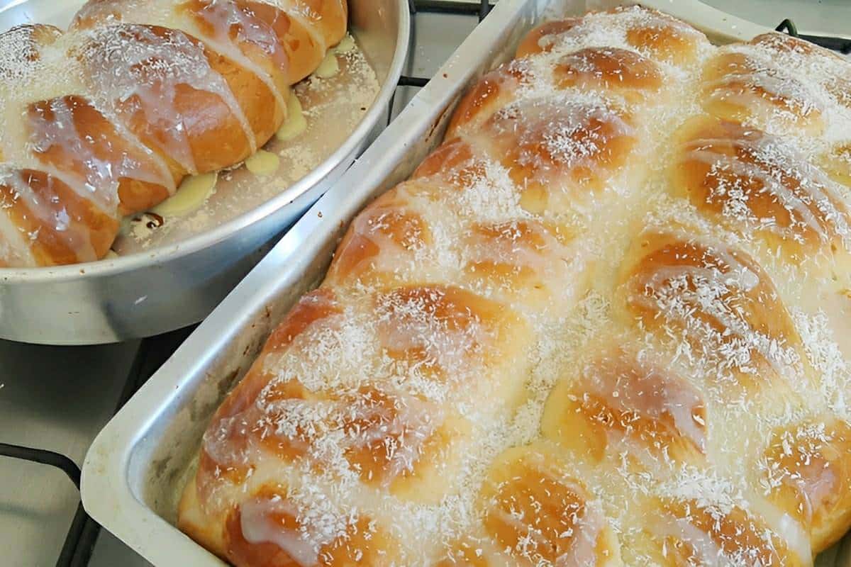 Rosca doce caseira para comer no seu café da manhã ou lanche aprendi com dono da padaria