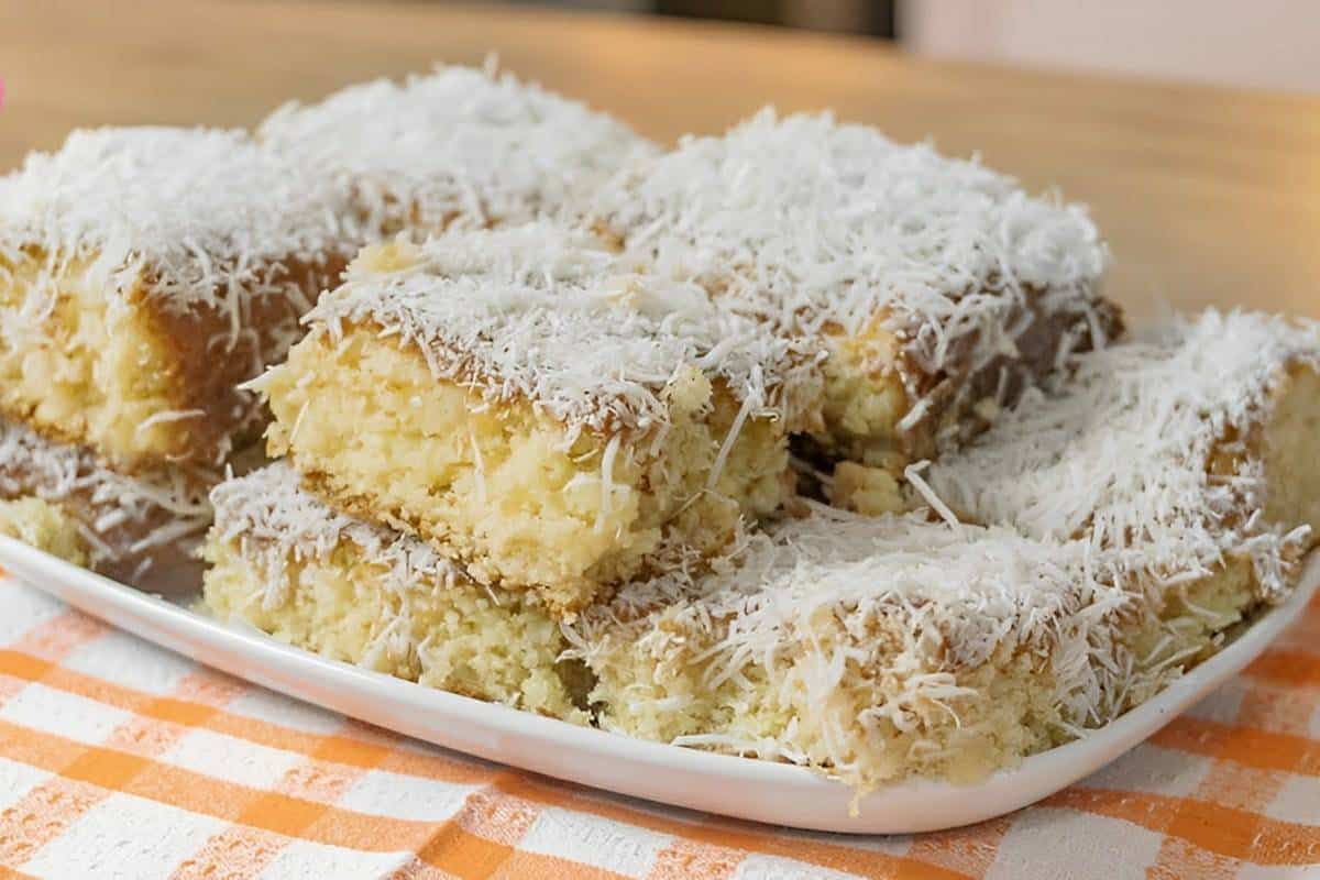 Bolo toalha felpuda um bolo de coco molhadinho que é sucesso no sul do país para fazer em casa