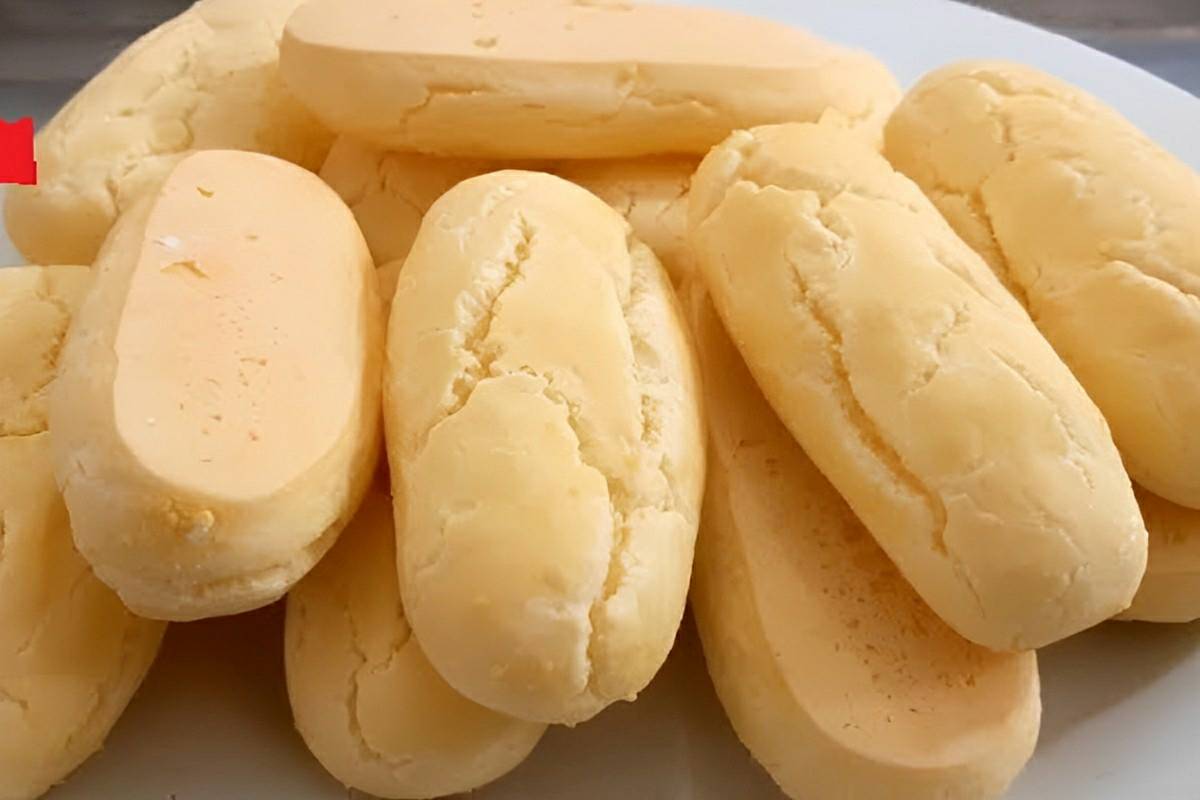 Pãozinho de tapioca simples leva apenas 3 ingredientes perfeito para toda família