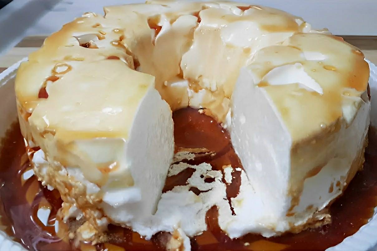 Nuvem doce uma sobremesa fácil que leva apenas 2 ingredientes que você tem no armário