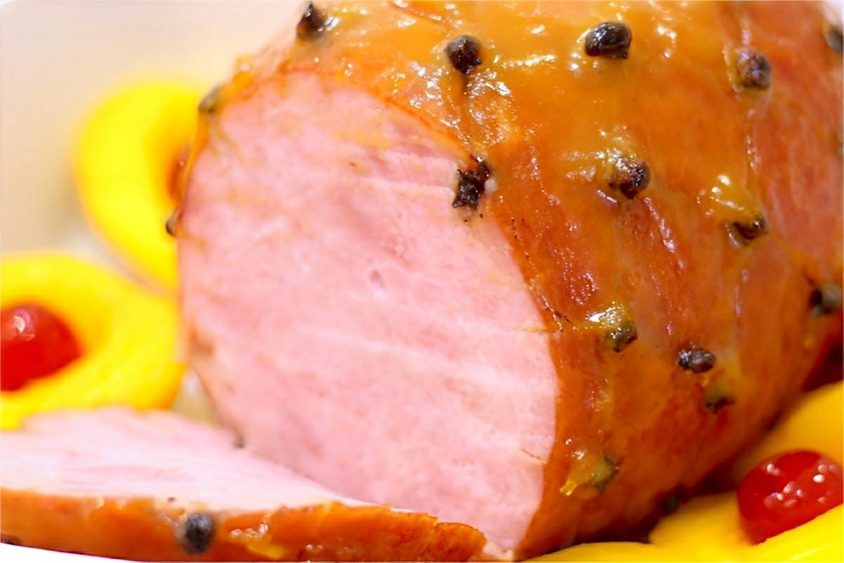 Chef de cozinha ensina a preparar um delicioso tender de natal com calda de laranja