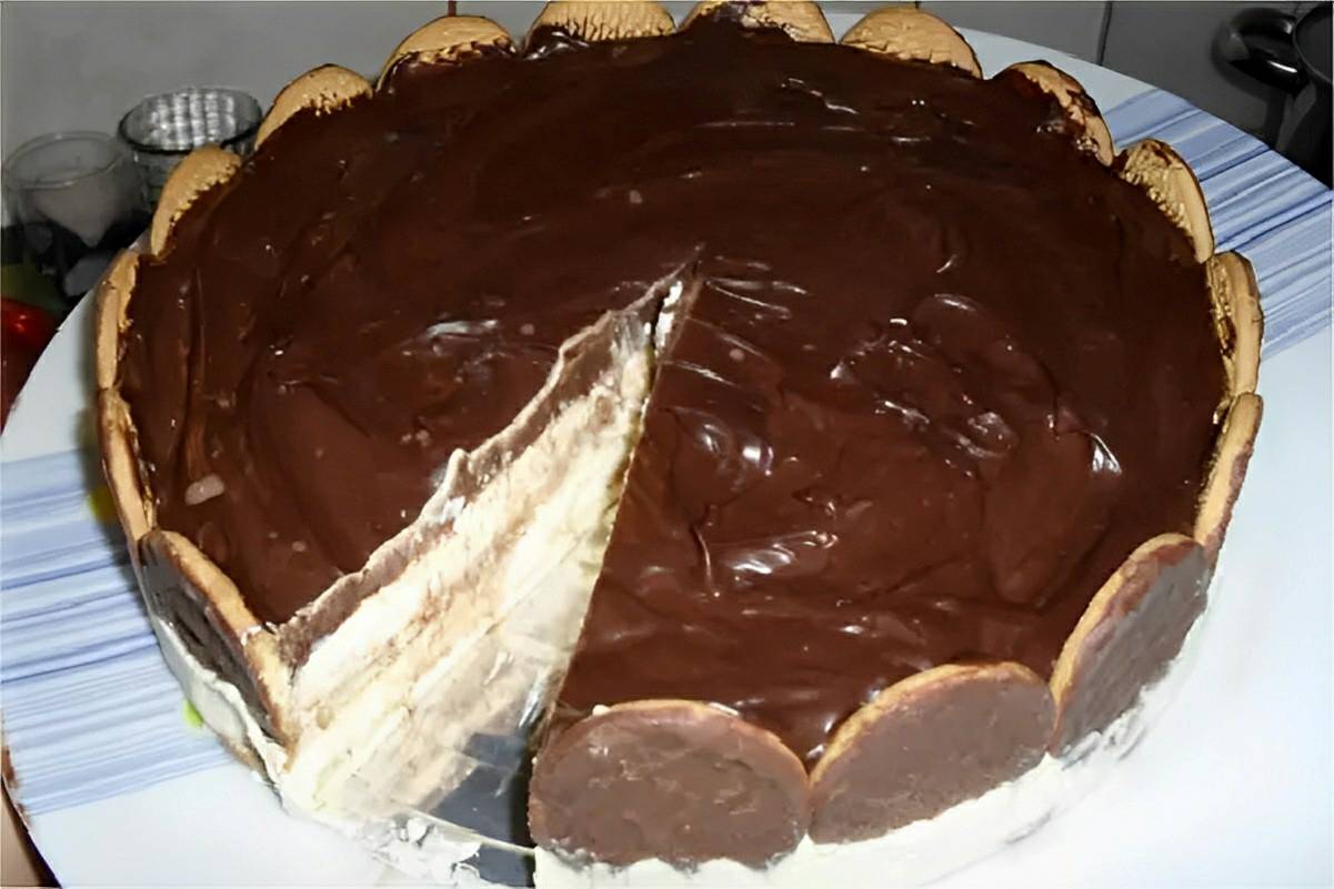 Torta holandesa de liquidificador simples fácil e prática a sobremesa perfeita para o seu natal