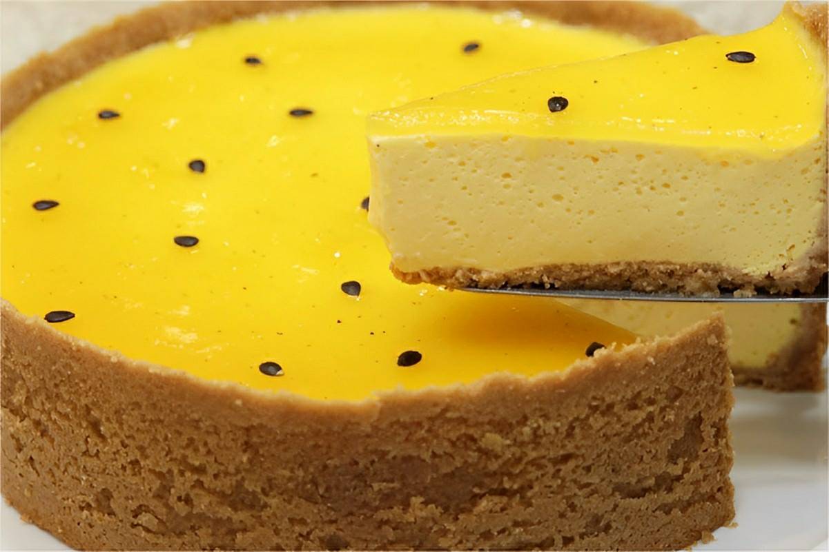 Torta mousse de maracujá com mousse bem cremoso a sobremesa de natal perfeita