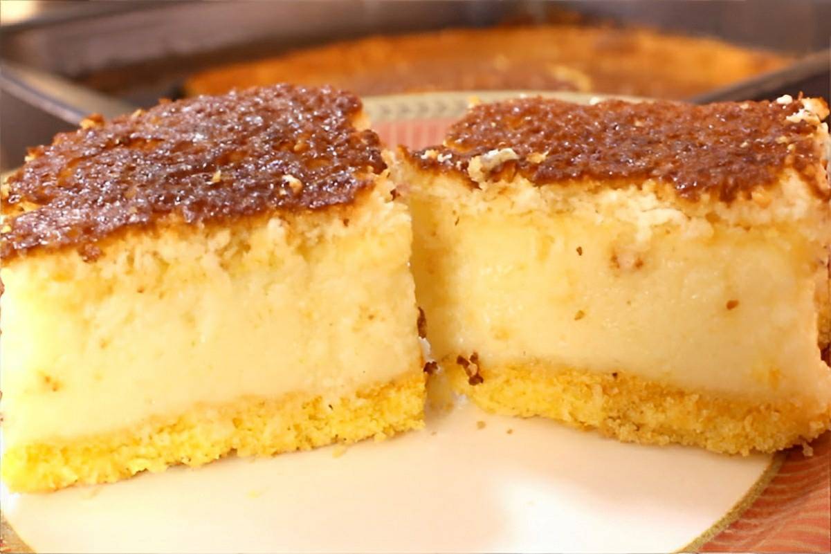Bolo de fubá cremoso com queijo um receita da fazenda simples e prática de fazer