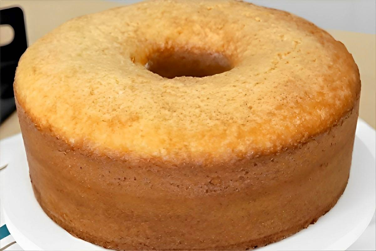 Bolo simples da vovó um bolo perfeito para comer tomando café leite ou chá