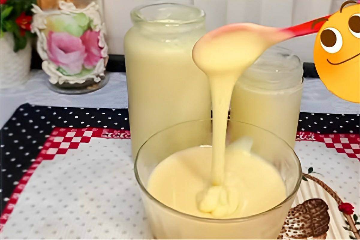 Misturei esses 3 ingredientes e preparei um delicioso leite condensado caseiro