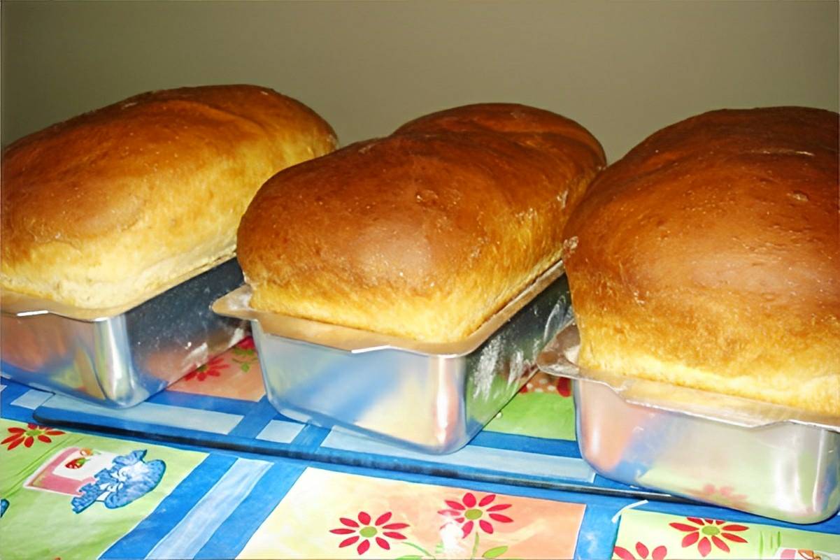 Pão caseiro econômico esse pão cresce bem e rende muito uma delícia