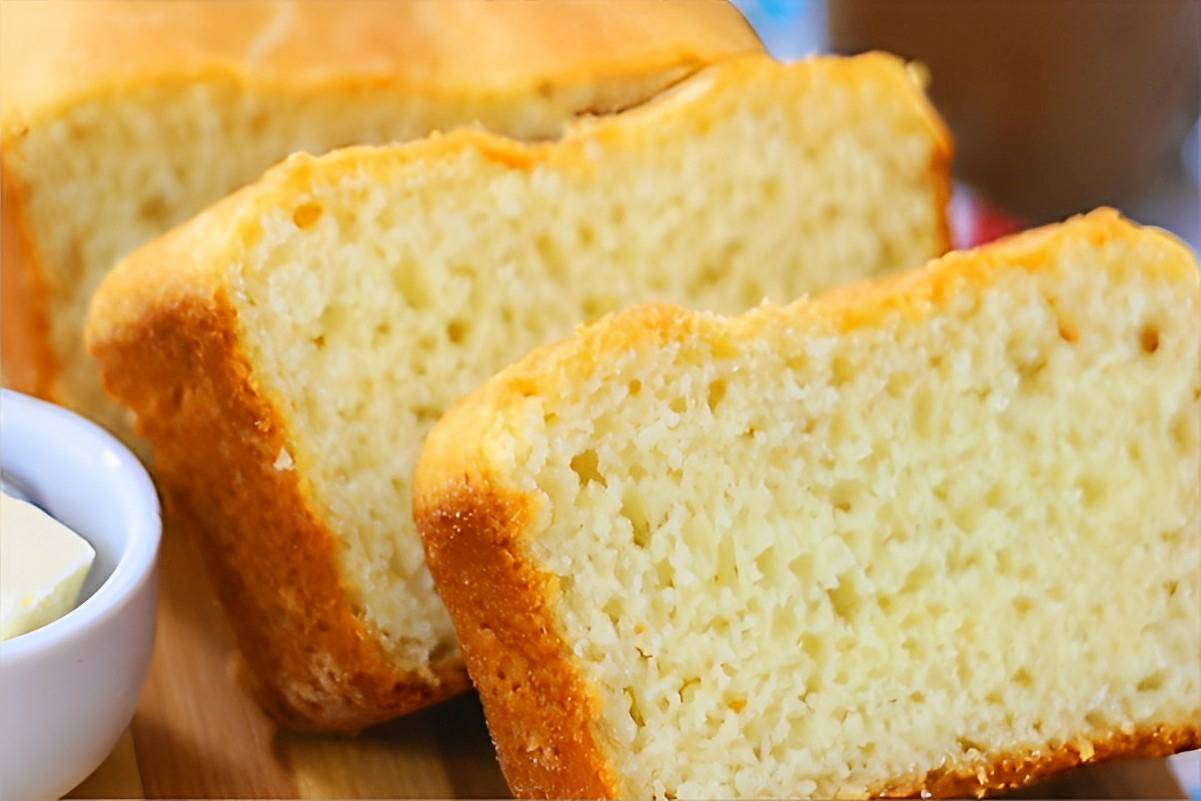 Pão de forma caseiro que não precisa sovar é só bater os ingredientes colocar na forma e assar
