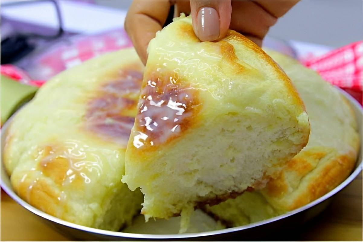 Rosca doce de frigideira fica pronta bem rápido e é perfeita para um café em família