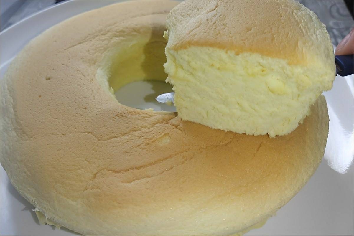 Bolo nuvem ou bolo japonês um bolo tão macio e fofinho que derrete na boca