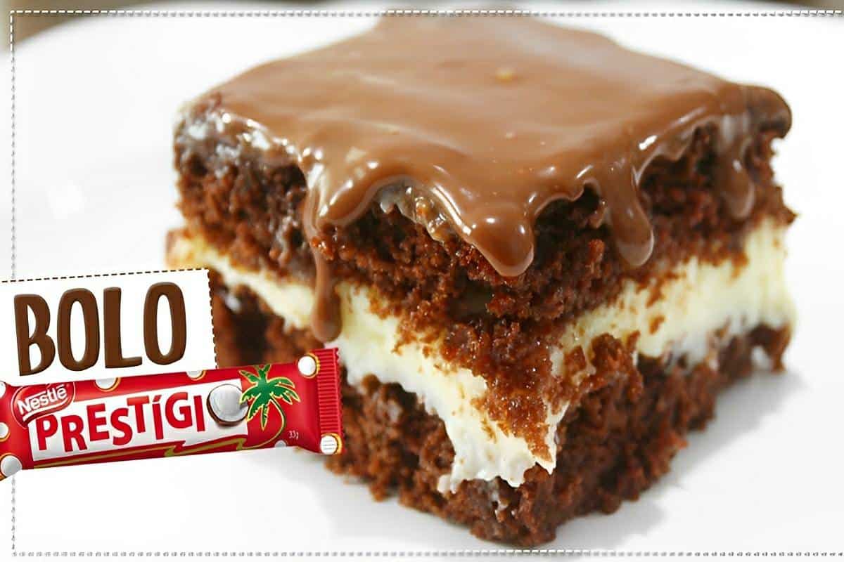 Bolo prestígio molhadinho e delicioso perfeito para o lanche ou qualquer tipo de comemoração