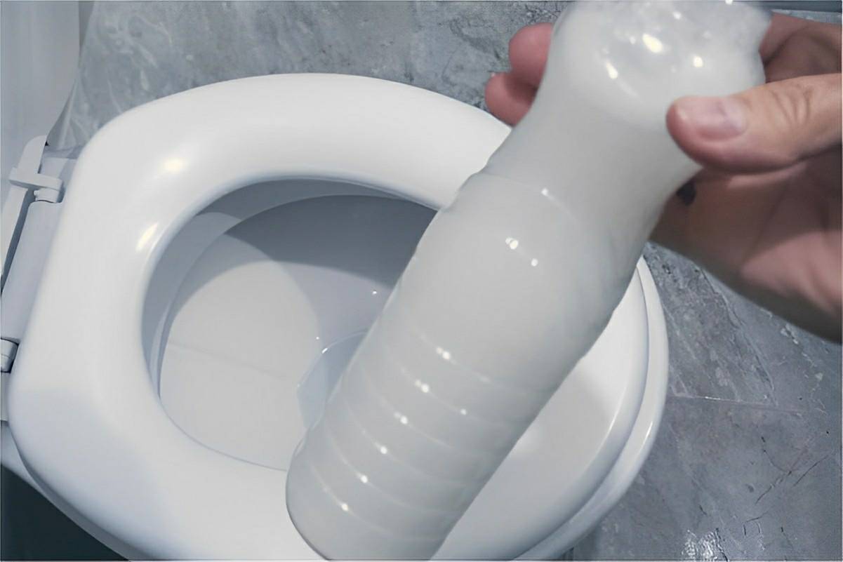 Misturinha caseira para limpar banheiro e deixá-lo brilhando sem fazer esforço