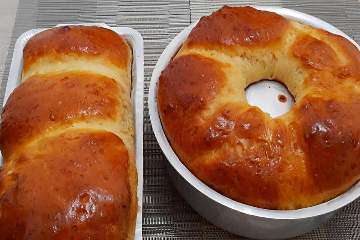 Pão caseiro de liquidificador é só bater os ingredientes colocar na forma e levar ao forno