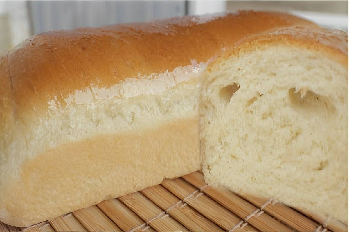 Pão caseiro sem leite e sem ovos muito fofinho saboroso e fácil de preparar