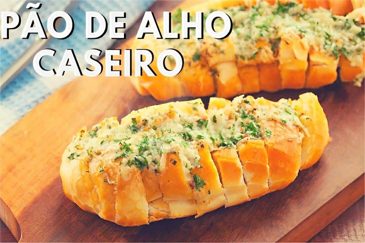 Pão de alho caseiro feito no pão francês fica uma delícia perfeito pro seu churrasco de carnaval