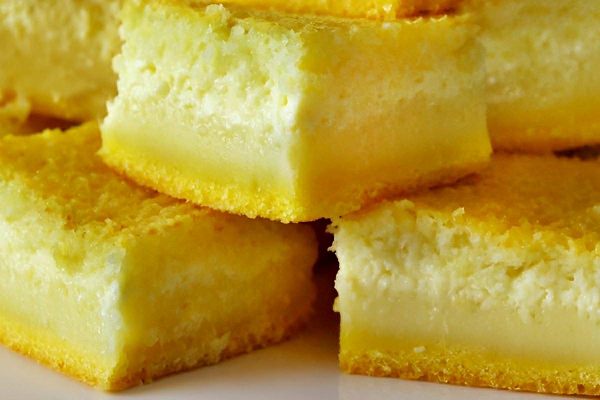 Bolo de fubá cremoso muito fácil de fazer basta bater os ingredientes no liquidificador e assar