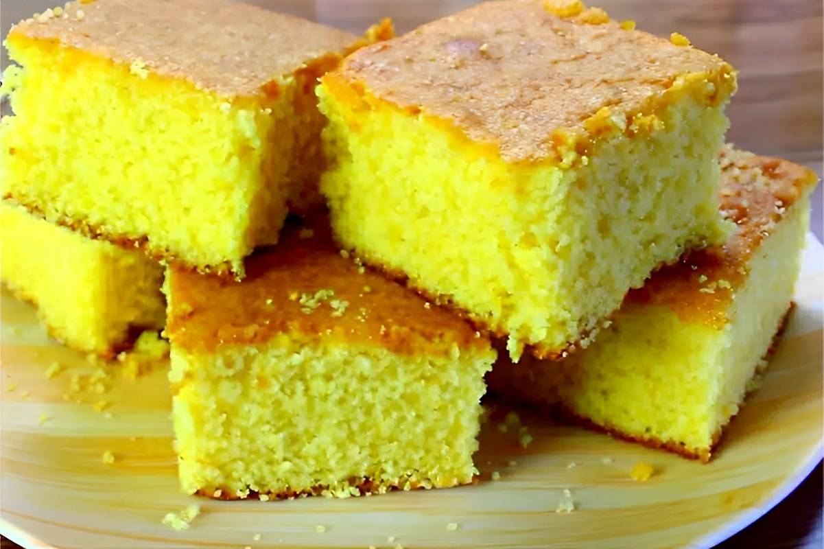 Bolo de fubá da vovó um bolo da fazenda fofinho e perfeito para servir no lanche ou café