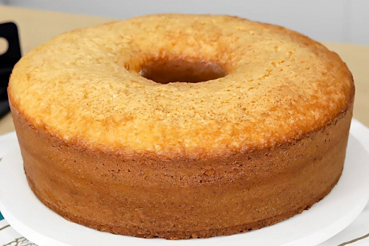 O melhor bolo simples da vovó ou bolo de trigo perfeito para tomar café com a família e amigos