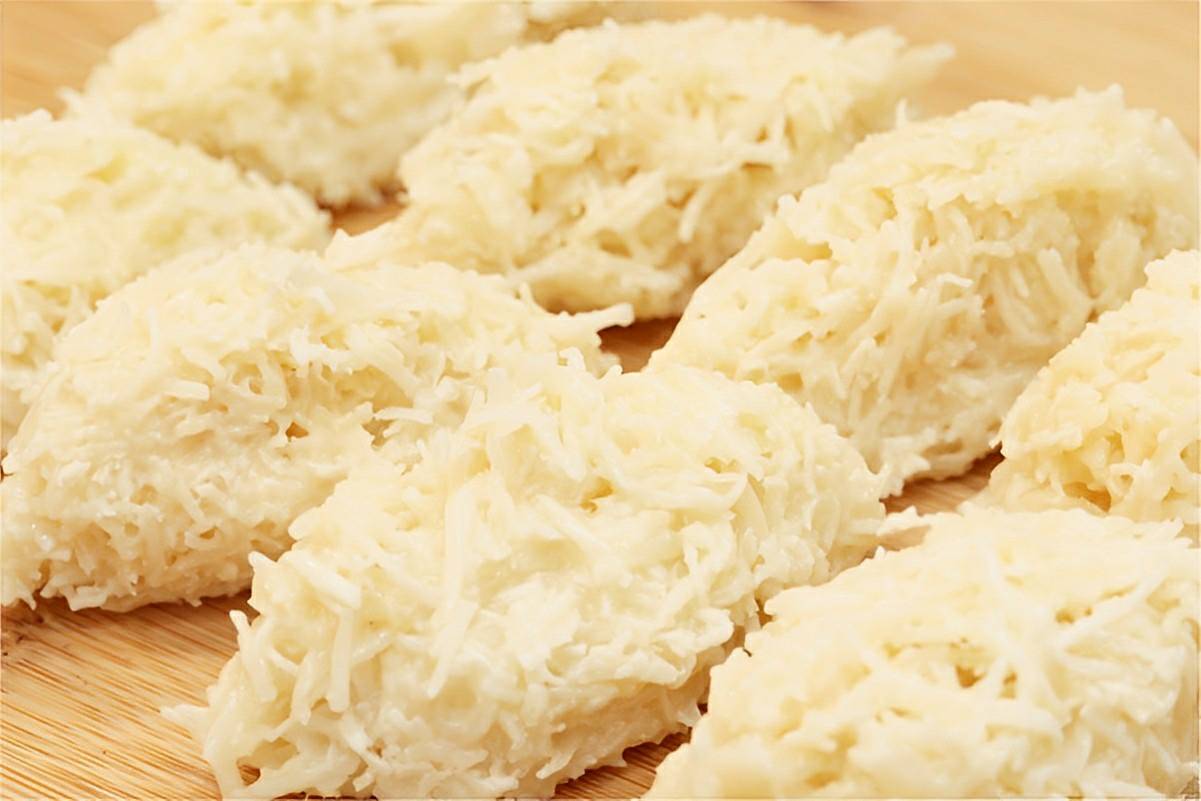 Misturei leite de coco e mais 3 ingredientes e fiz uma cocada de dar água na boca