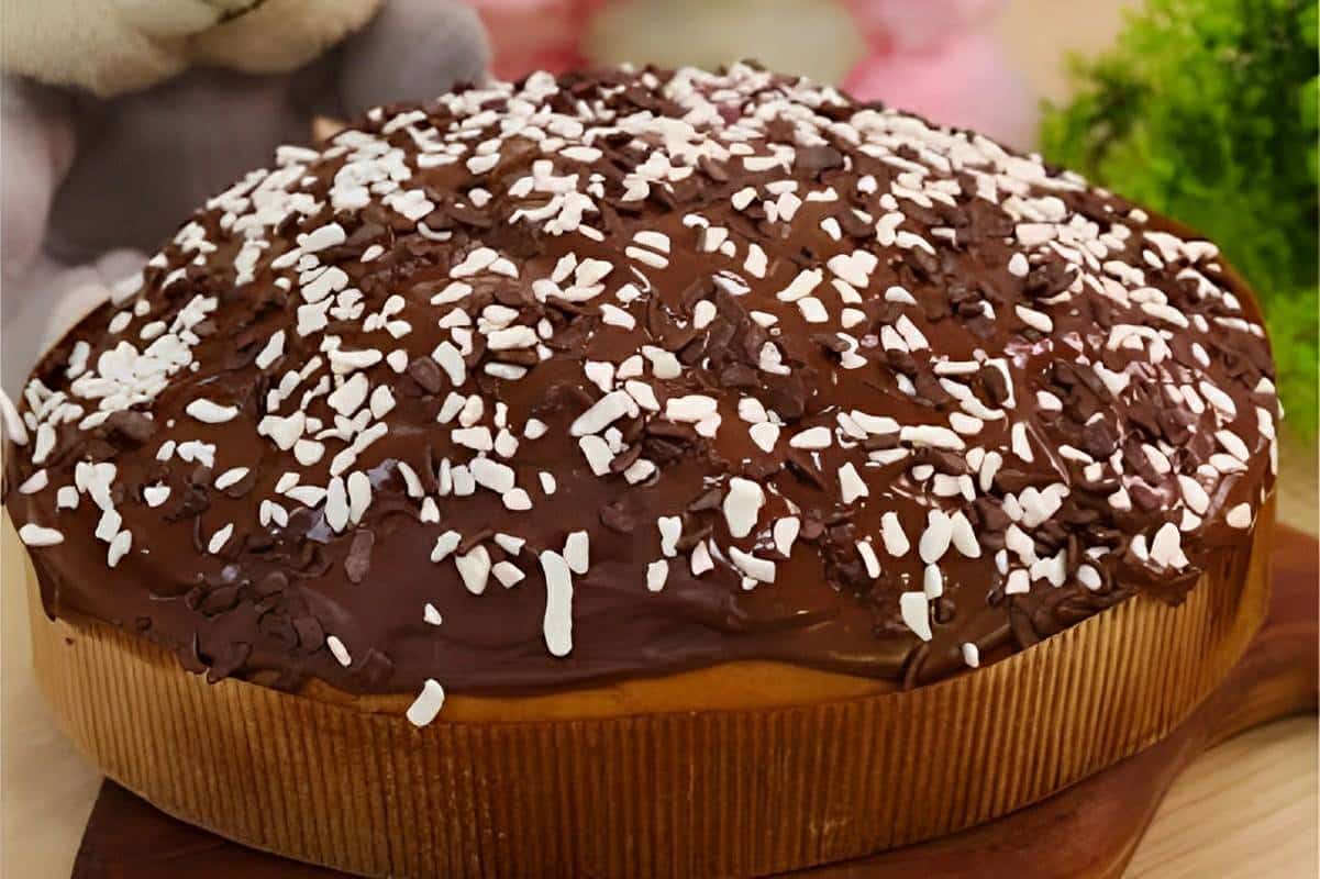 Colomba de Páscoa que não precisa sovar basta misturar os ingredientes e levar para assar