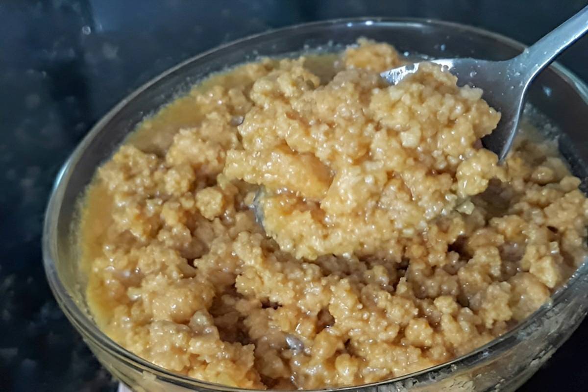 Doce de leite de pedacinhos ou ambrosia uma receita deliciosa da fazenda para a sobremesa