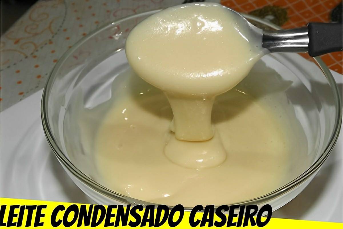 Cozinhei leite com açúcar e fiz um leite condensado caseiro maravilhoso para as minhas receitas