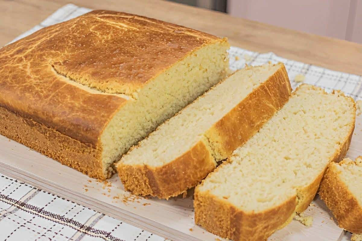 Pão caseiro de massa mole é só misturar os ingredientes deixar crescer e assar uma delícia
