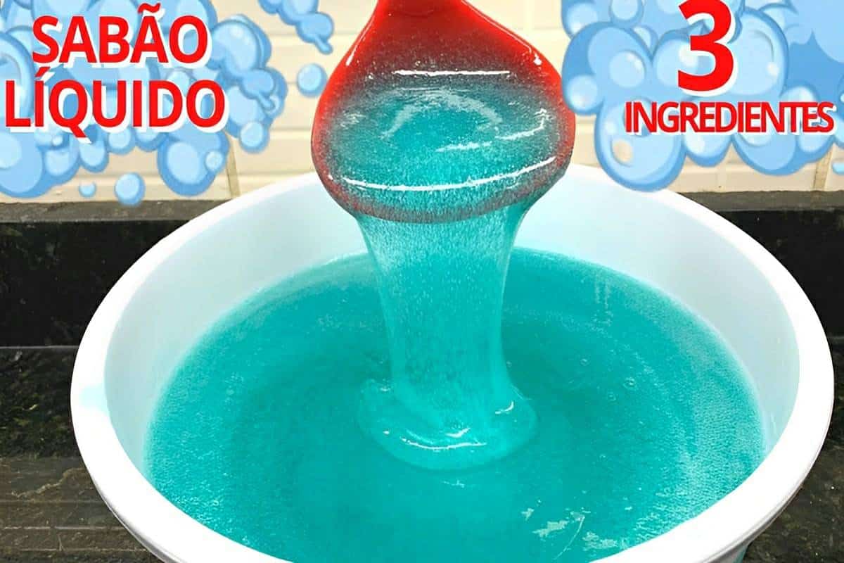 Misturei 3 ingredientes e fiz um sabão líquido potente para lavar roupas