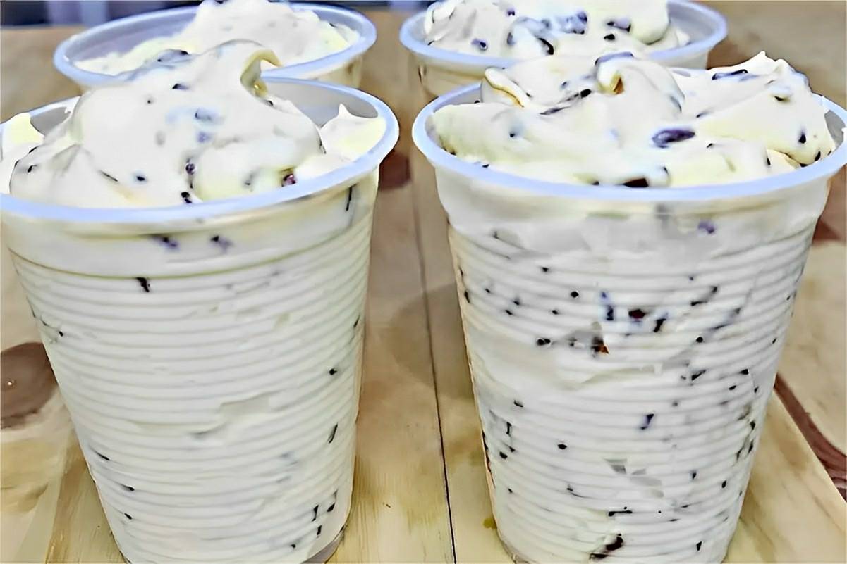 Sobremesa simples de liquidificador pronta em 3 minutos é só bater e levar pra gelar