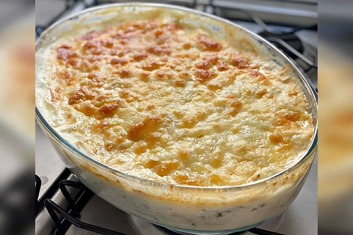 Bacalhau gratinado com creme de queijo ultra cremoso delicioso e fácil de fazer