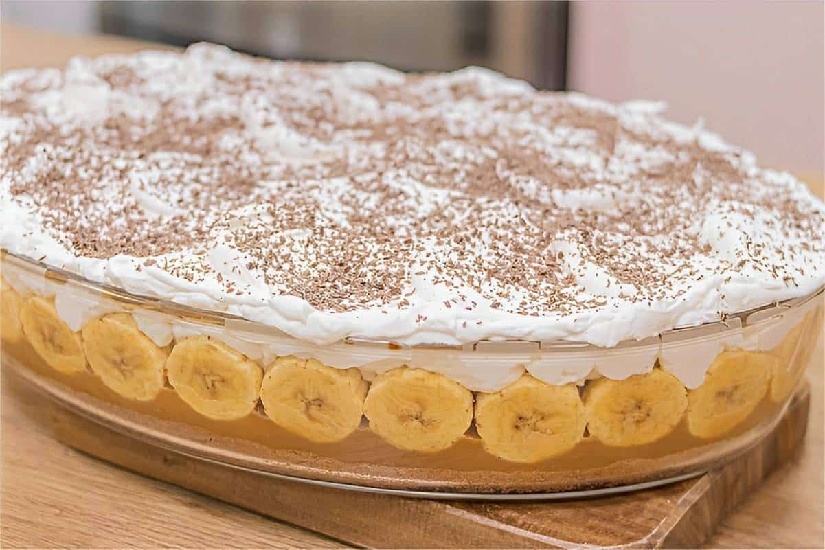 Banoffee na travessa uma torta deliciosa feita com poucos ingredientes e perfeita para a sobremesa